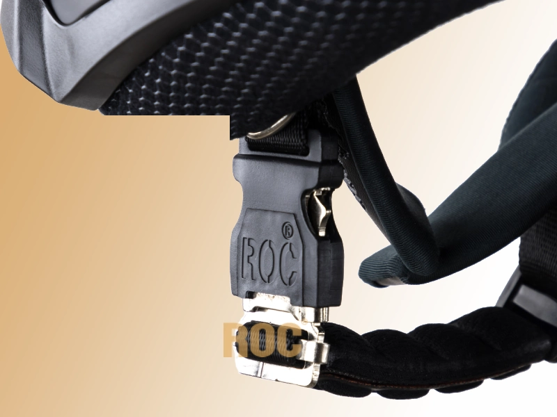 Dây quai và khóa chắc chăn