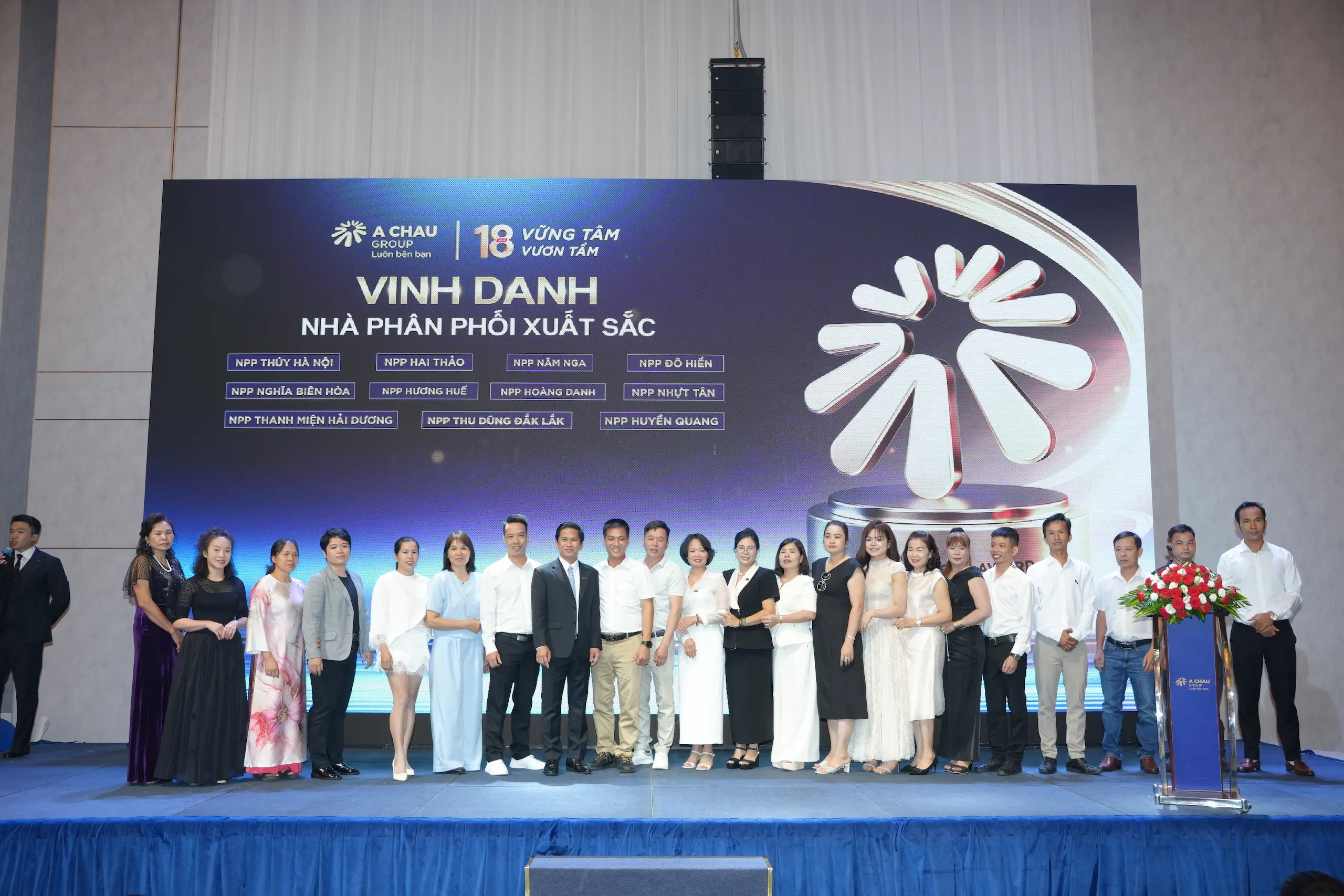 A-Chau-Group-18-nam-vung-tam-vuon-tam-