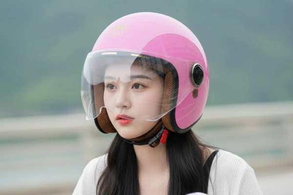 Tổng hợp 20 công dụng của mũ bảo hiểm bạn nên biết